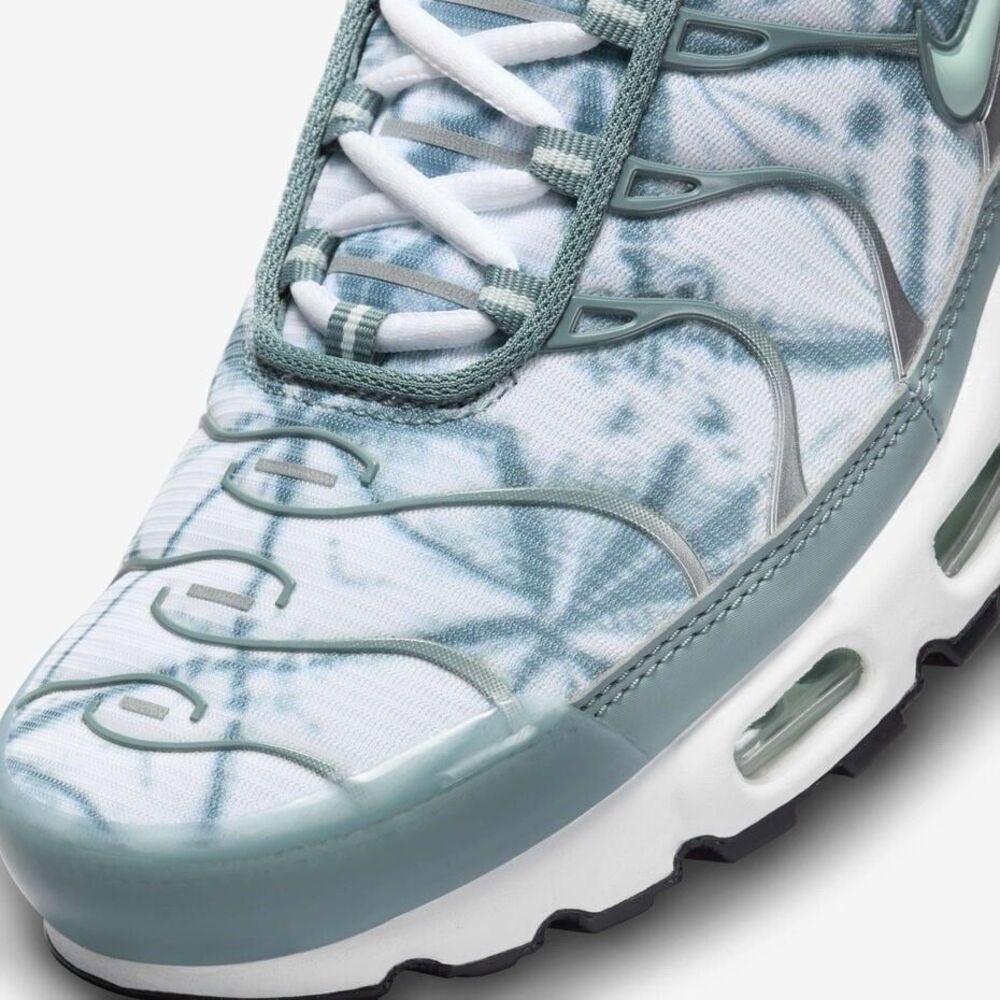 Nike Air Max Plus Origins Waterway Pack Shoes - Picture 3 of 10